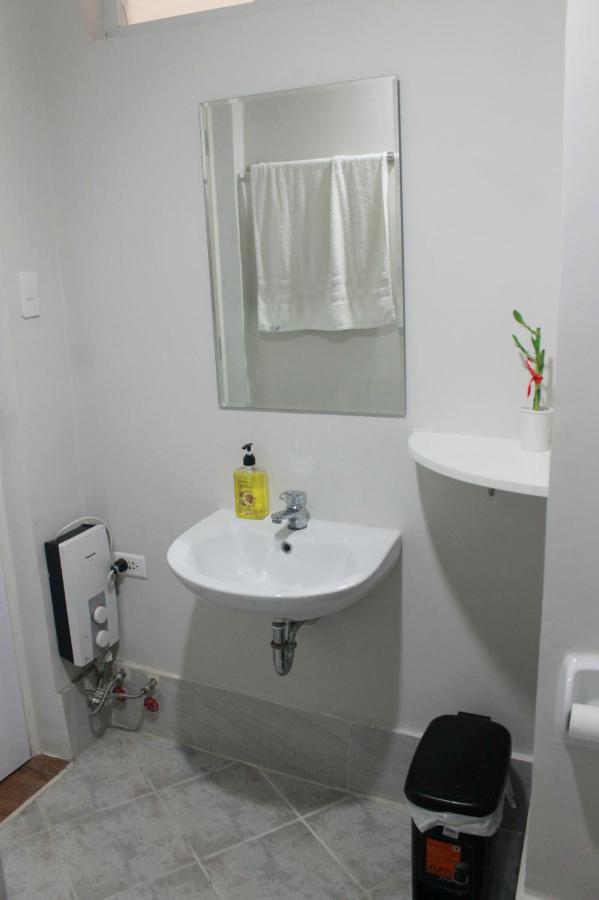 Antonio'S Place, 3 Mins To Mactan Airport, Fast Internet With Netflix Lapu-Lapu City Bagian luar foto